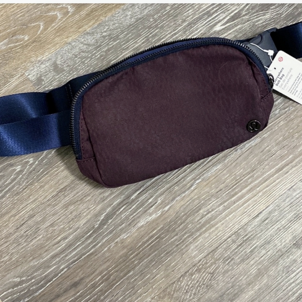 Lululemon belt bag